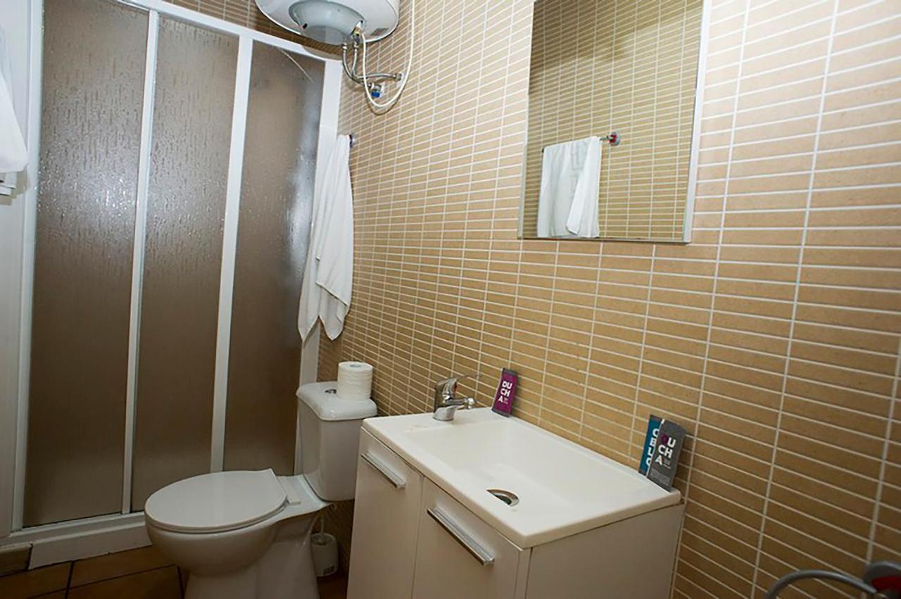 Hostal Velarde タラベラ・デ・ラ・レイナ エクステリア 写真