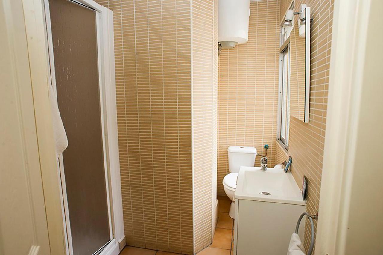 Hostal Velarde タラベラ・デ・ラ・レイナ エクステリア 写真